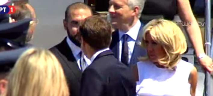 Σικάτη η «γριά»του Ε.Μακρόν στην Αθήνα -Θα την ξεναγήσει η Περιστέρα [εικόνες]